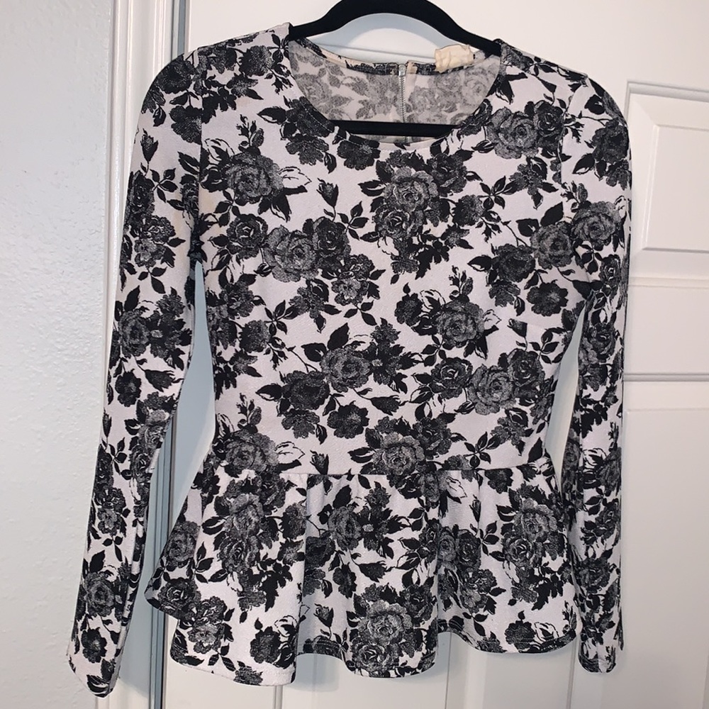 Long sleeve Peplum Top with Zipper closure